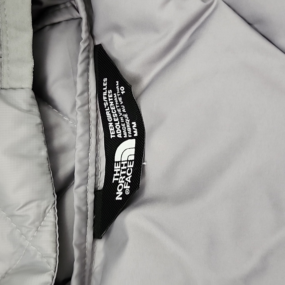 The North Face Thermoball Parka - Picture 8 of 8
